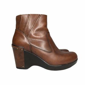Dansko Faith Ankle Bootie Leather Side Zip Tan Brown
